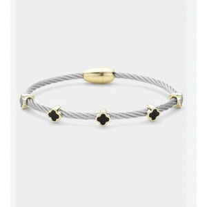 Quatrefoil Station Twisted Magnetic Cable Bracelet